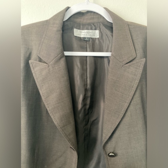 Tahari ASL Blazer (Size 16) - Picture 6 of 9
